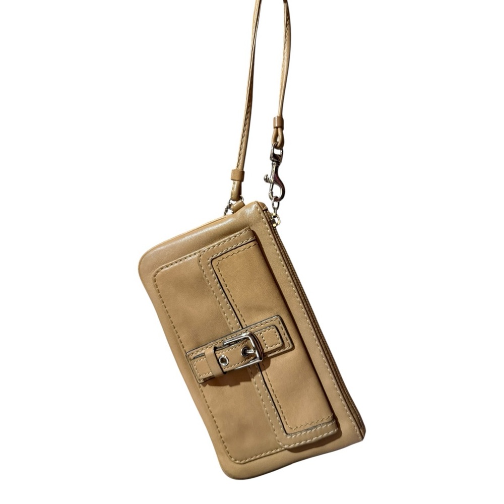 Vintage Coach Soho Leather Wristlet